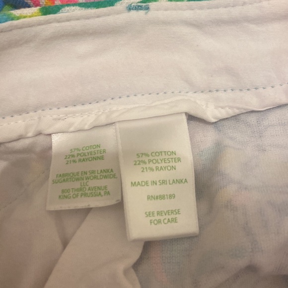 Lilly Pulitzer shorts - size 16 - Picture 3 of 4